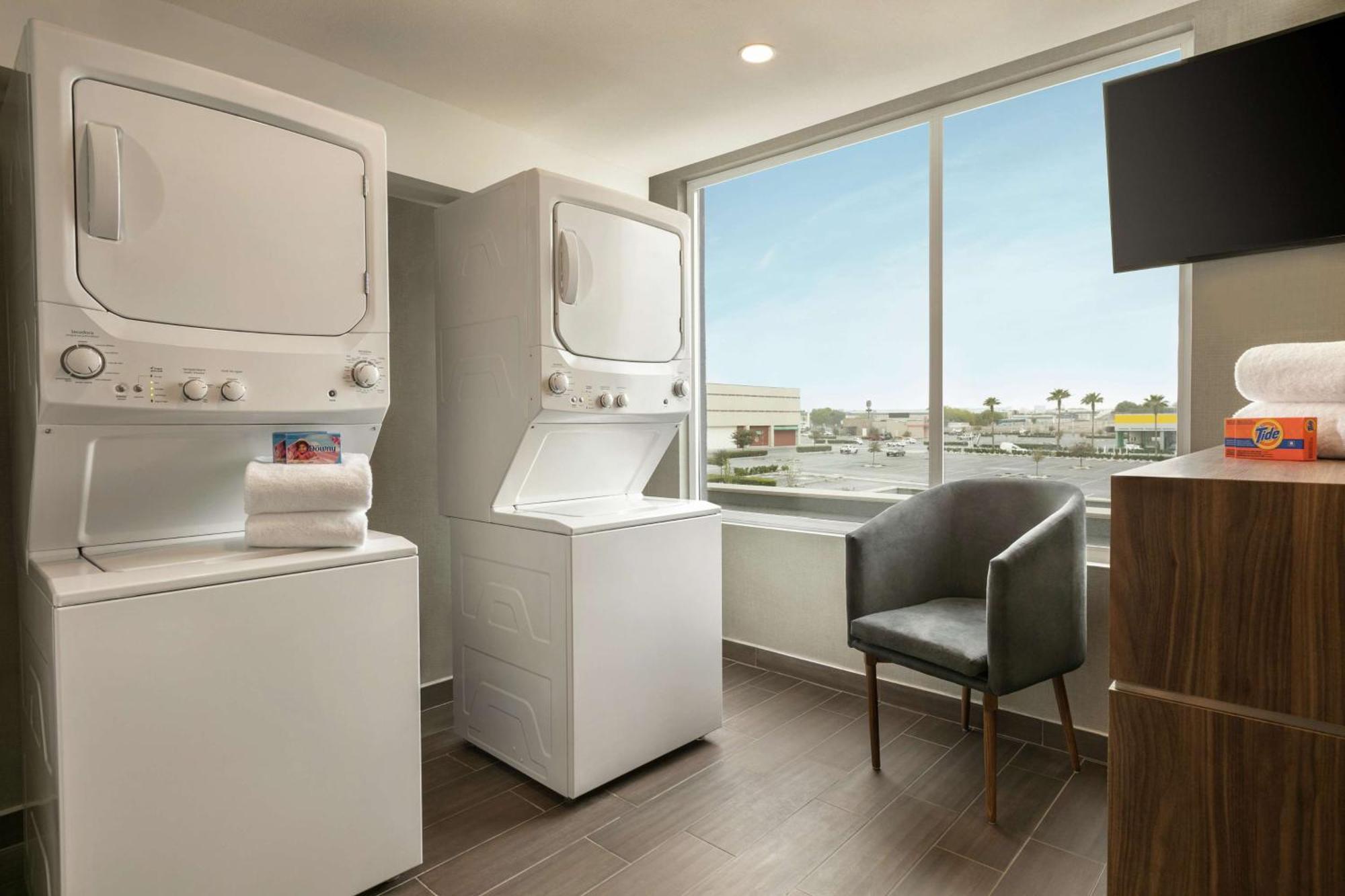 Homewood Suites By Hilton Monterrey Аподака Экстерьер фото