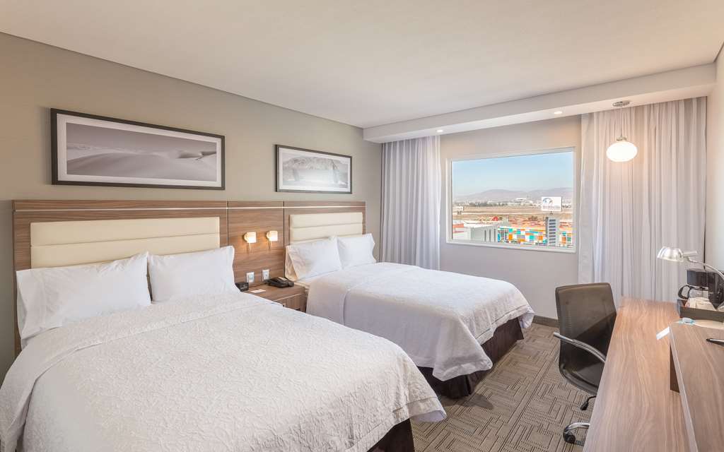 Homewood Suites By Hilton Monterrey Аподака Номер фото